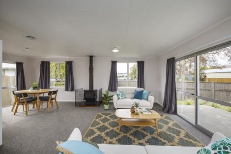 Photo of property in 12 Bendigo Street, Cloverlea, Palmerston North, 4412