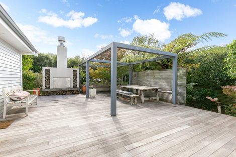 Photo of property in 8 Lochiel Road, Khandallah, Wellington, 6035