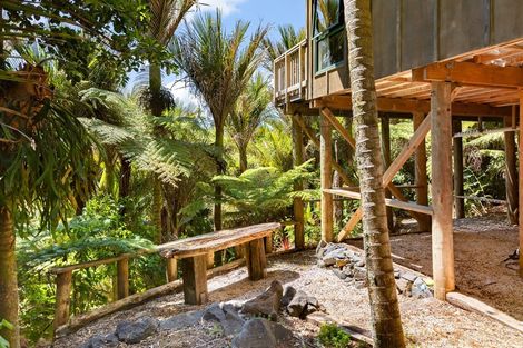 Photo of property in 88 Victory Road, Laingholm, Auckland, 0604