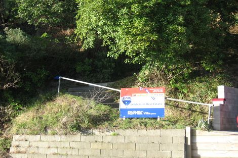 Photo of property in 14 Grays Road, Plimmerton, Porirua, 5026