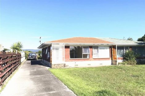 Photo of property in 1/36 Blacklock Avenue, Henderson, Auckland, 0612