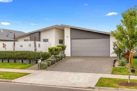 Photo of property in 4 Huntingdon Drive, Rangiora, 7400