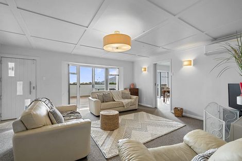 Photo of property in 89 Paynters Avenue, Strandon, New Plymouth, 4312