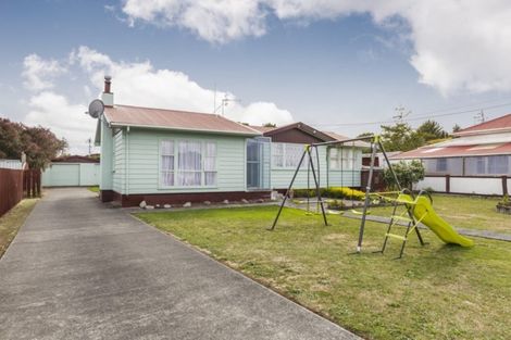 Photo of property in 5 Lambert Street, Marton, 4710