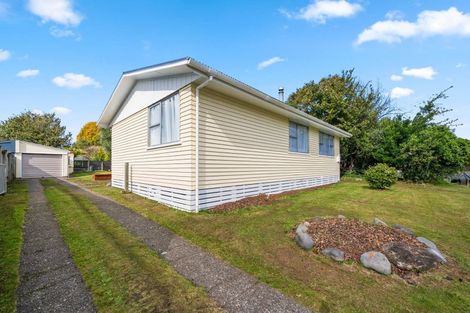 Photo of property in 21 Runuku Grove, Turangi, 3334