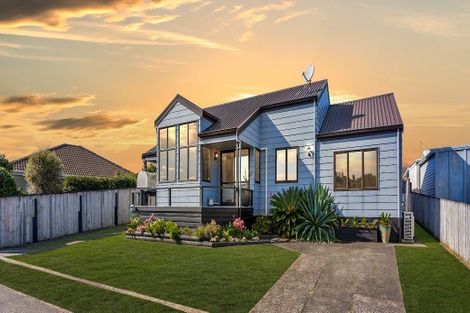 Photo of property in 204 Martyn Road, Whangamata, 3620