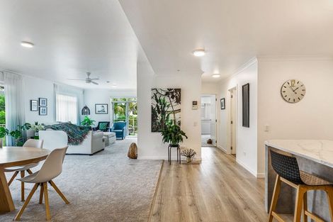 Photo of property in 19 Parkside Drive, Orewa, 0931