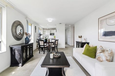 Photo of property in 11 Fernbrook Close, Burswood, Auckland, 2013