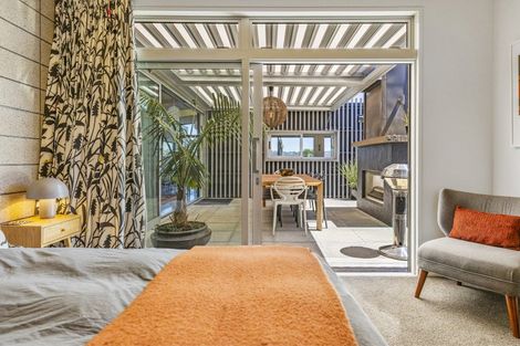 Photo of property in 12 Kurapoto Lane, Rainbow Point, Taupo, 3330