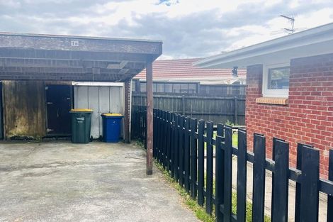 Photo of property in 1b Barron Drive, Green Bay, Auckland, 0604