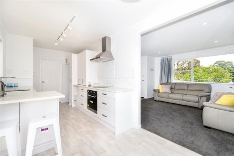 Photo of property in 70 Chilcott Road, Henderson, Auckland, 0612