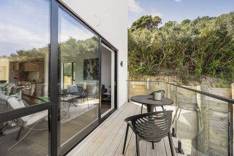 Photo of property in 29 Cathie Place, Karori, Wellington, 6012