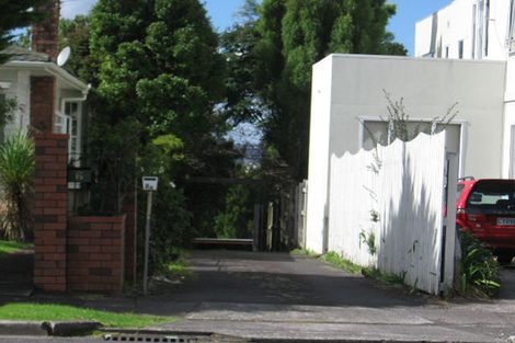 Photo of property in 1/8 Pleasant Road, Glen Eden, Auckland, 0602