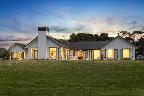 Photo of property in 1164 Weranui Road, Wainui, Silverdale, 0994