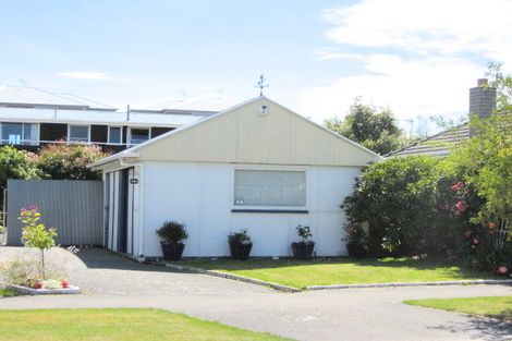Photo of property in 141 Packe Street, Edgeware, Christchurch, 8013
