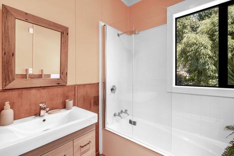 Photo of property in 21 Main Street, Otautau, 9610