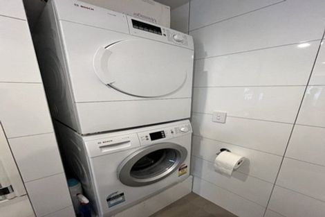 Photo of property in Apollo Apartments, 2/46g Rosedale Road, Rosedale, Auckland, 0632