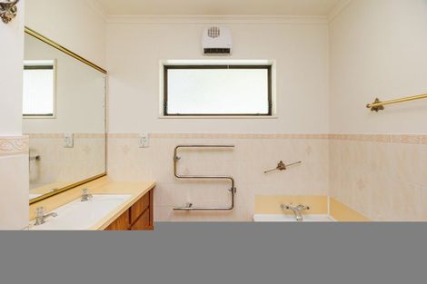 Photo of property in 7 Edgecombe Court, Roslyn, Palmerston North, 4414