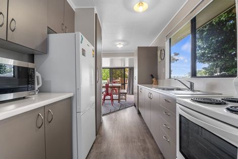 Photo of property in 18 Aoturoa Avenue, Rotoiti Forest, Rotorua, 3074