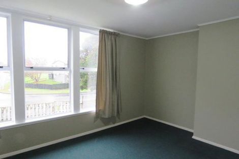 Photo of property in 19 Cook Street, Marfell, New Plymouth, 4310