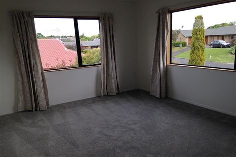 Photo of property in 5 Merlot Heights, Huapai, Kumeu, 0810