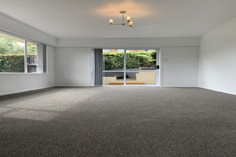 Photo of property in 15 Liston Crescent, Cockle Bay, Auckland, 2014