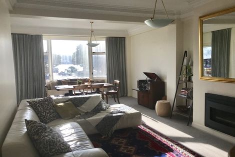 Photo of property in 1/154 Oriental Parade, Oriental Bay, Wellington, 6011