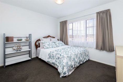 Photo of property in 8 Highgate Place, Somerville, Auckland, 2014