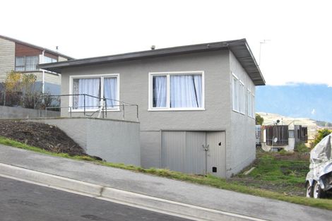 Photo of property in 9 Suburb Street, Queenstown, 9300
