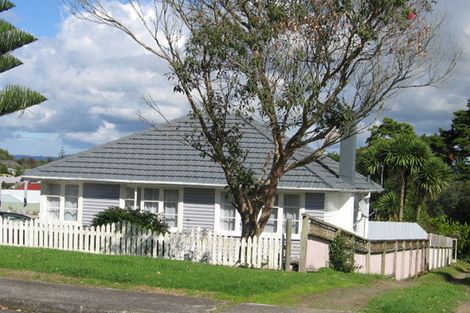 Photo of property in 26 Abbotleigh Avenue, Te Atatu Peninsula, Auckland, 0610