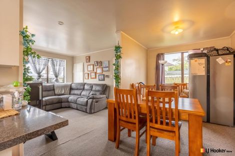 Photo of property in 2/10 Ebenezer Way, Clendon Park, Auckland, 2103