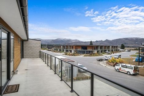 Photo of property in 16 Silverstone Drive, Cromwell, 9384