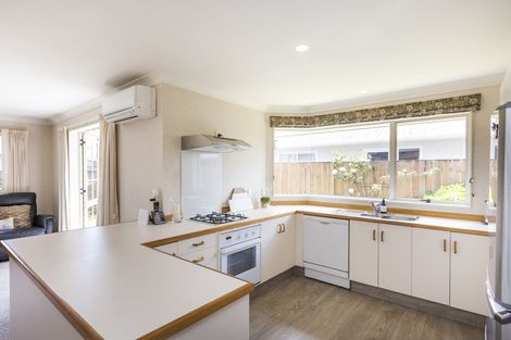 Photo of property in 71 Amberley Avenue, Highbury, Palmerston North, 4412