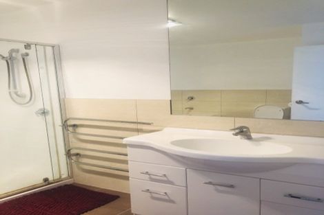 Photo of property in 21a Cityview Place, Massey, Auckland, 0614