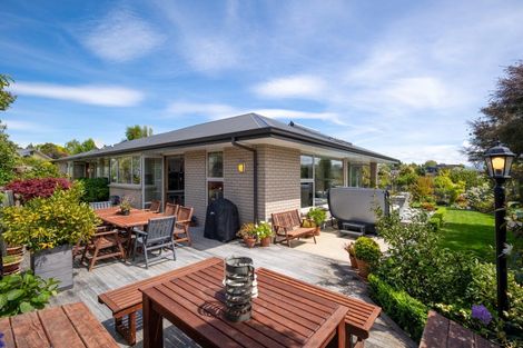 Photo of property in 2 Paramount Way, Mapua, 7005