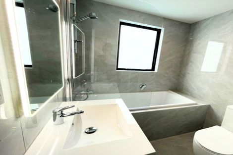 Photo of property in 6a Poruru Close, Papakura, 2110