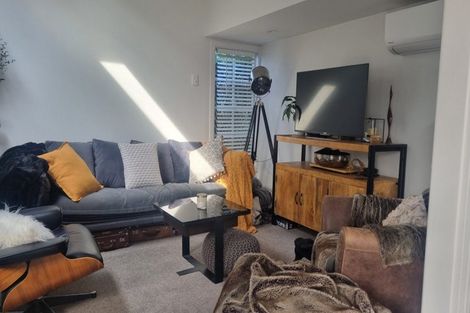 Photo of property in 147a Holly Road, St Albans, Christchurch, 8014