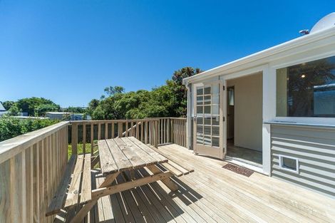Photo of property in 237 Coutts Street, Rongotai, Wellington, 6022