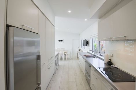 Photo of property in 870 Whangaparaoa Road, Manly, Whangaparaoa, 0930