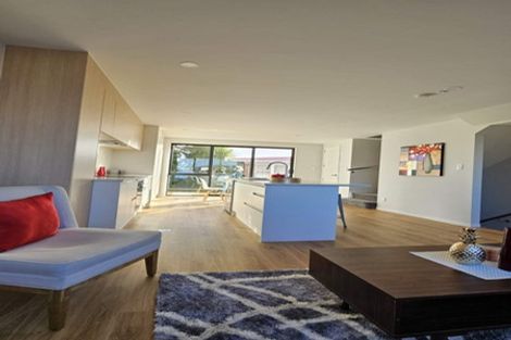 Photo of property in 2/30 Woodford Avenue, Henderson, Auckland, 0610