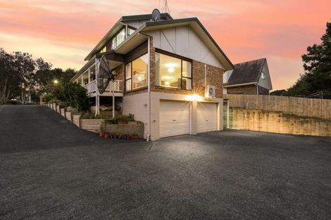Photo of property in 8 Banksia Place, Goodwood Heights, Auckland, 2105