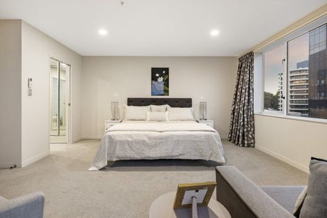 Photo of property in 31/12 Maunganui Road, Mount Maunganui, 3116