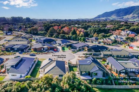 Photo of property in 6 Kaiwaru Place, Waikanae, 5036