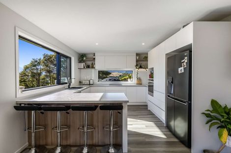 Photo of property in 64 Golf Road, Wakefield, 7025