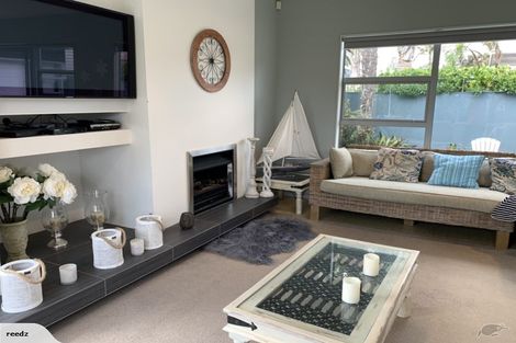 Photo of property in 2 Palm Grove, Waihi Beach, 3611