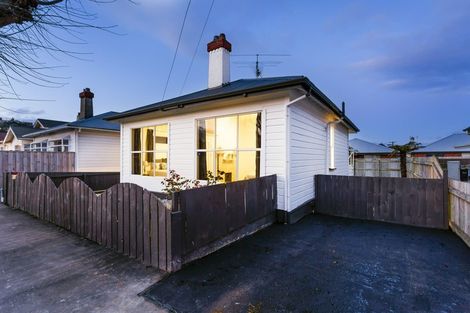 Photo of property in 30 Baker Street, Caversham, Dunedin, 9012