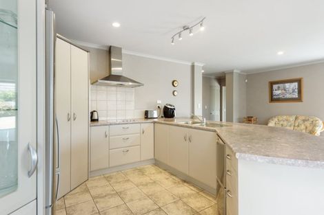 Photo of property in 7 Donelle Place, Te Puke, 3119