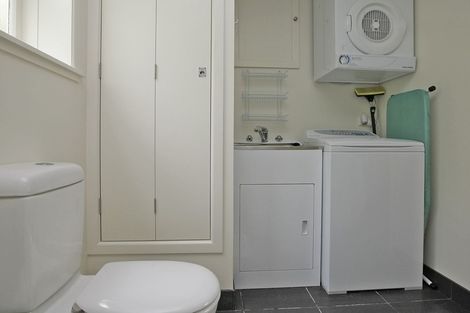 Photo of property in 64 Eden Street, Island Bay, Wellington, 6023