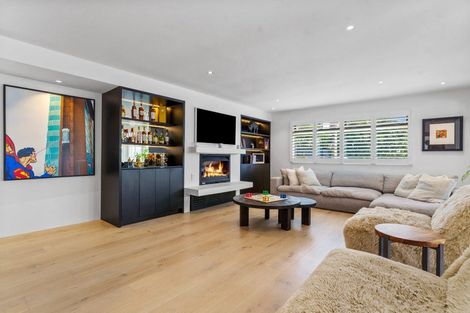 Photo of property in 15 The Strand, Takapuna, Auckland, 0622