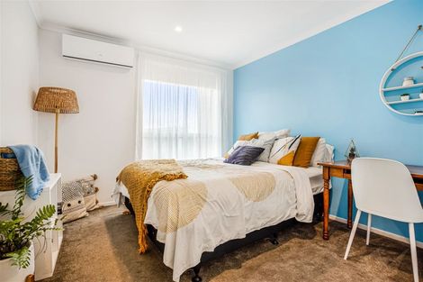 Photo of property in 22 Hobsonville Point Road, Hobsonville, Auckland, 0616